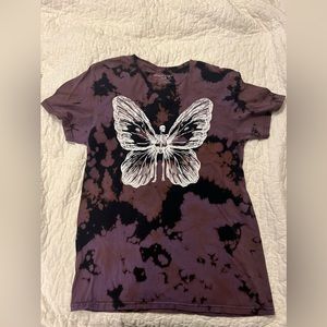 Chemistry T-shirt, size medium, purple and black.